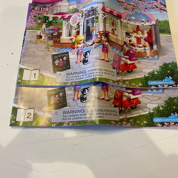 LEGO Friends Heartlake Cupcake Cafe 41119 Building complete set & instructions - Picture 5 of 10